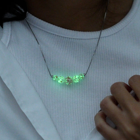 Indigo | Argent sterling .925 | Collier fermoir infini en verre luciole